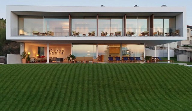 Architecture, views, tranquility, space and experiences in the Vigo estuary.