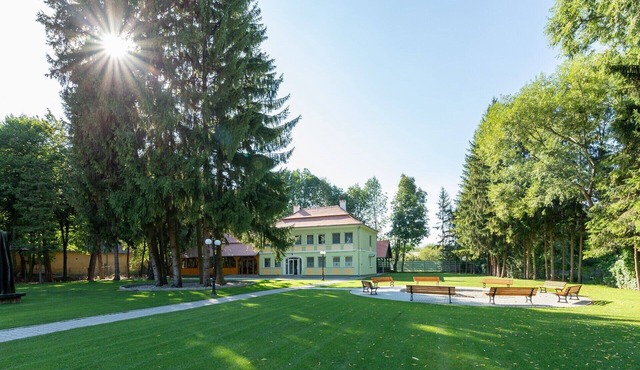 Arcus Education Center