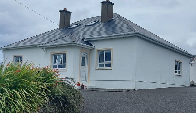 ARD AN PHÍOBAIRE, pet friendly in Derrybeg, County Donegal