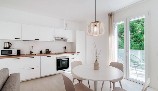 Argegno: Elegant three-room apartment with balcony near the centre of Como
