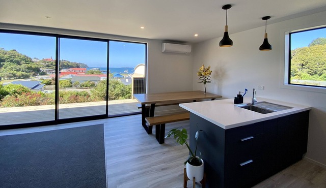 Argyle Apartments with great sea views