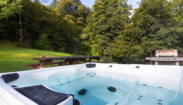 Argyll Mill - Nine Bedroom Villa, Sleeps 14