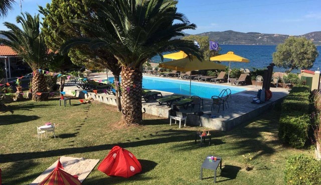 Ariadnes Holiday Accommodation II