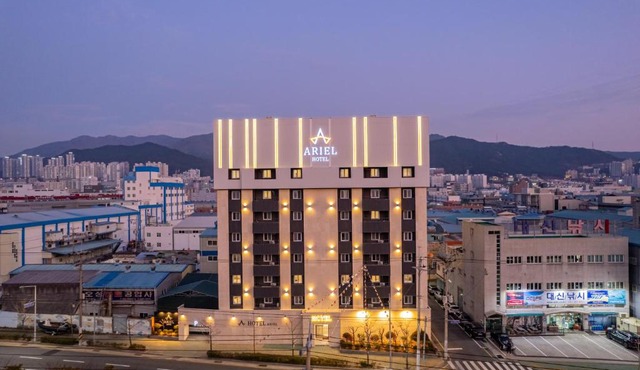 Ariel Hotel