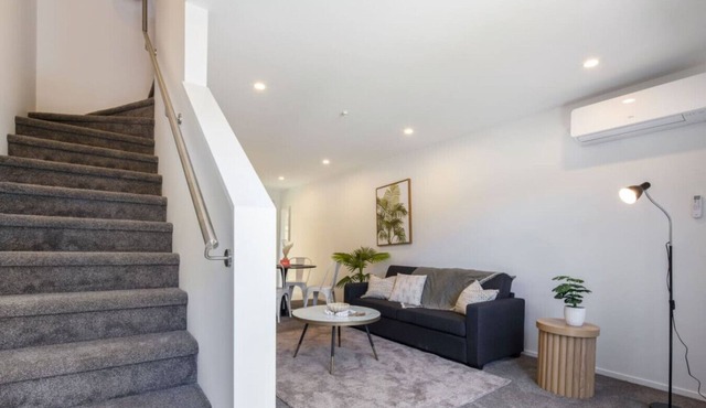 Ariki Artistry: Lower Hutt 2BR Sanctuary