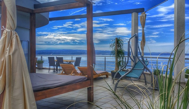 Ark Beach Hotel