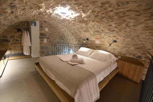 Armathia Accommodation