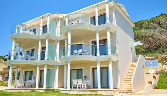 Armikes Beachfront Suite 3 Afionas Corfu
