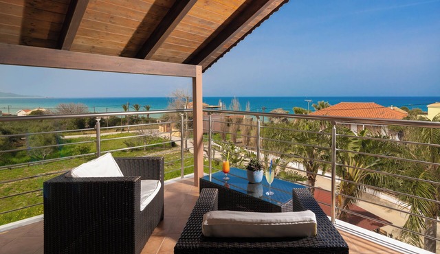 Armonia Studios & Apartments