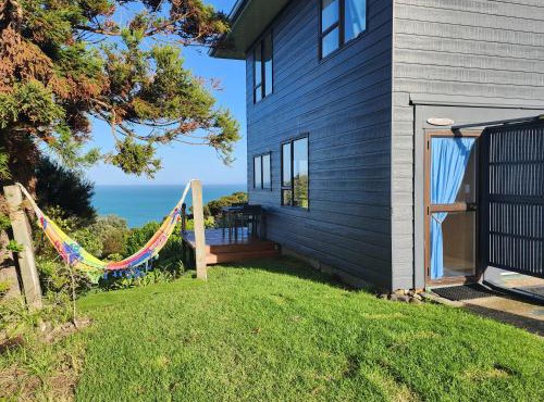 Aroha A-Frames - Bush & Beach Retro Retreat