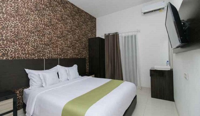 Arotel BSD Serpong