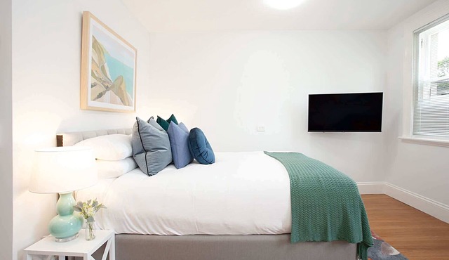 Art Deco Designer Studio in Lewisham