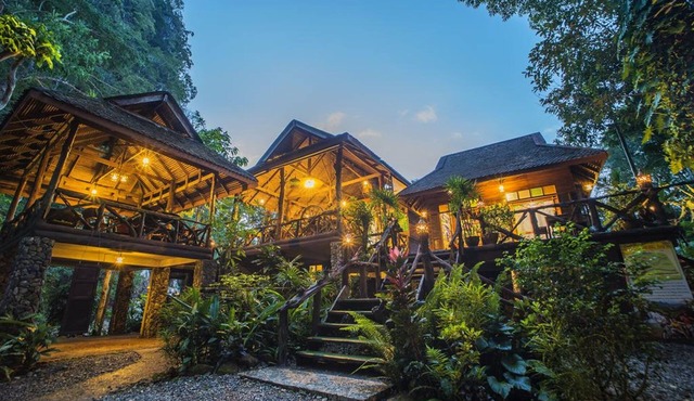 Art's Riverview Lodge