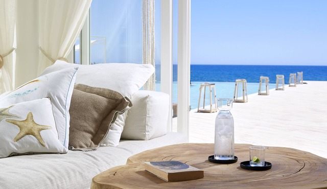 Artemis Seaside Resort