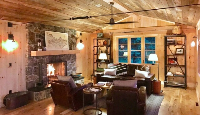 Artisan-crafted Magic on Lake Superior between Lutsen and Grand Marais