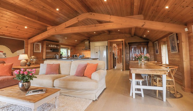 Artisan Lodge