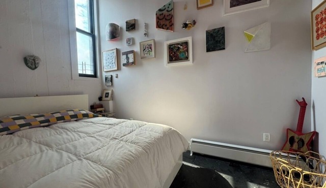 Artist Loft - Spacious 3-bedroom in Brooklyn.