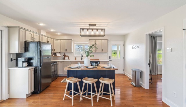 Asher Grey Retreats | Modern Home in the Smokies