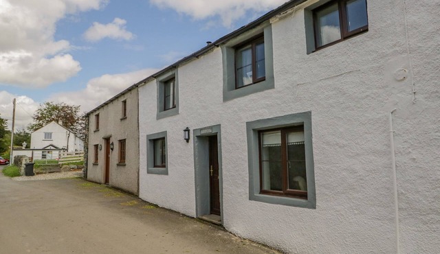 ASHNESS, pet friendly, character holiday cottage in Keswick