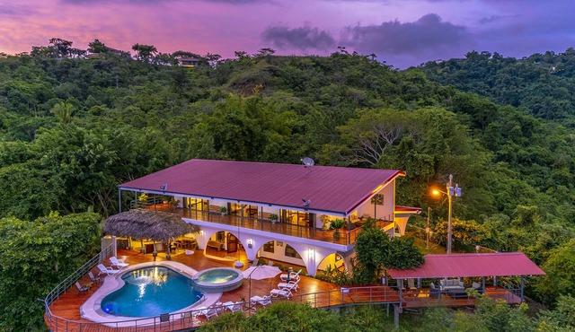Astonishing Oceanview Mountain Villa-Private Paradise Retreat