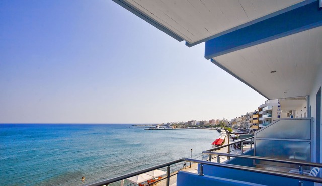 Astron Hotel