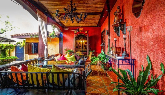 Atelier de Clotilde Mexican style nr Ville Sommet