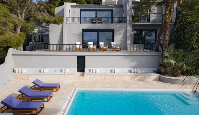 Athenian Black Villa