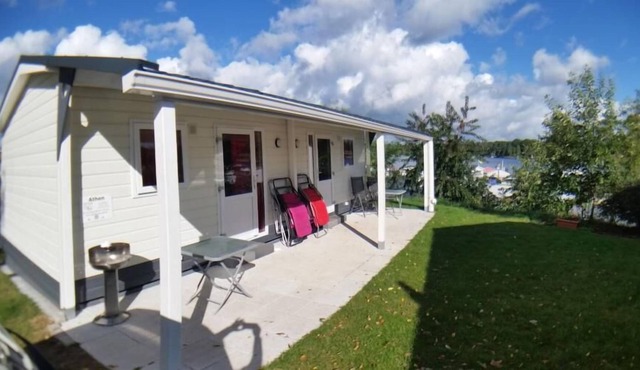 "ATHENS" - studio with sandy beach & lake view near Rhein-Main and Spessart