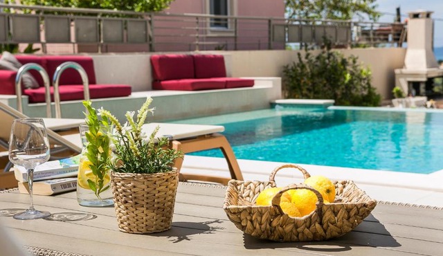 Athinais LAK Villa