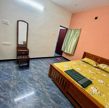 Athithi AC Studio Flat By Shivalaya Stays
