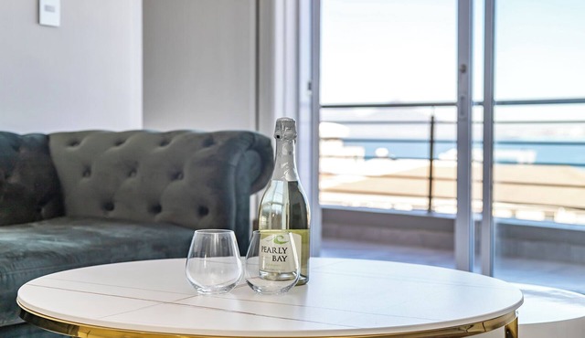 Atlantic Terraces 14, with Inverter by HMH