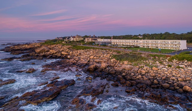 Atlantis Oceanfront Inn