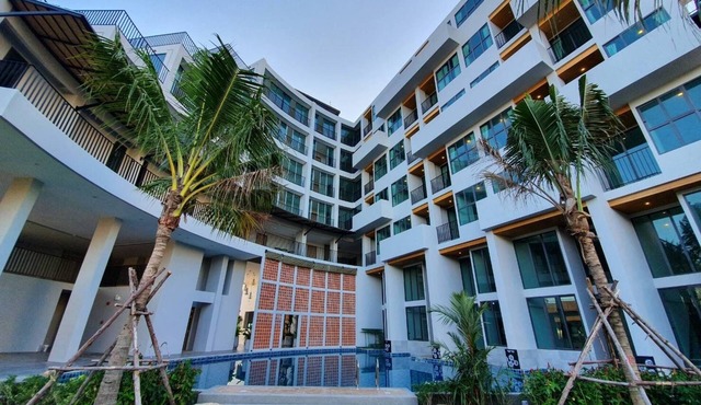 Atom Phuket Hotel