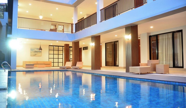 Atsuka Hill View 8BR Vila with Private Heated Pool