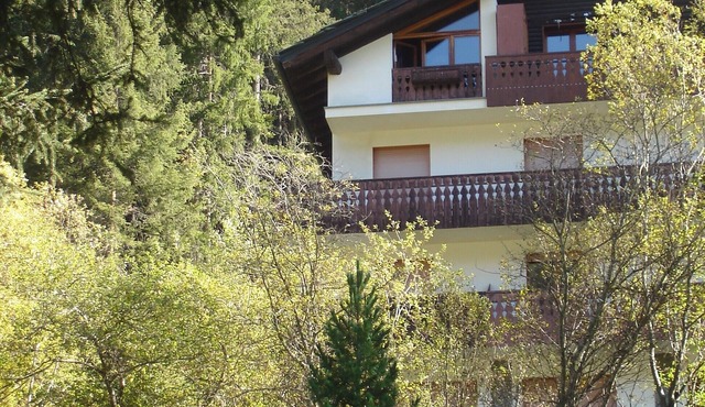 Attic apartment 100m from the slopes! (Champoluc, VDA-AYAS No. 0033)