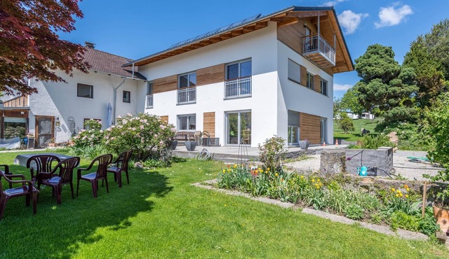 Attic Double Room "Rudi" with Lake View, Mountain View, Balcony & Garden