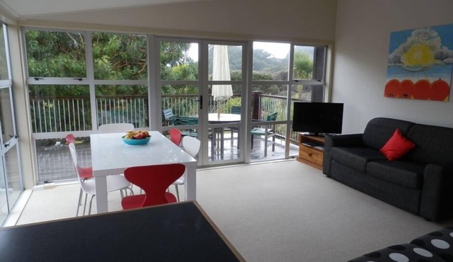 Attractive 2 bed bach in secluded setting