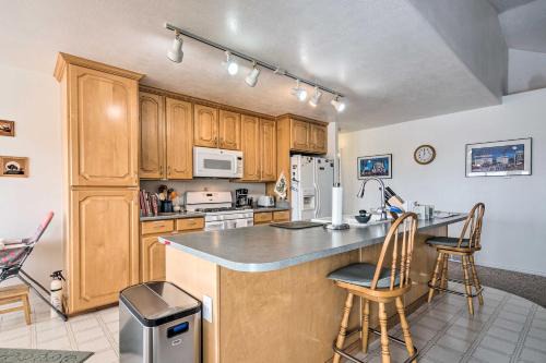 ATV Trail Access & Mtn Views! 2-Unit Group Retreat