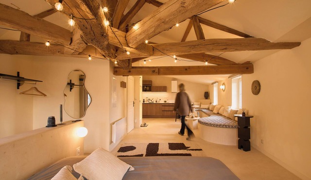 Atypical suite, Cognac city centre