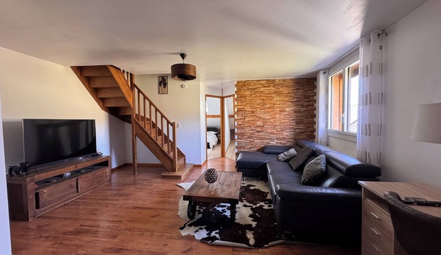 Atypical triplex apartment