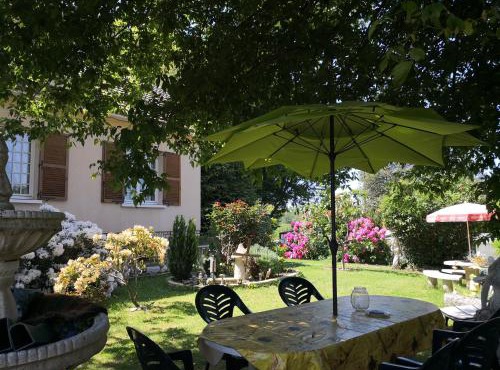 Au Jardin Fleuri