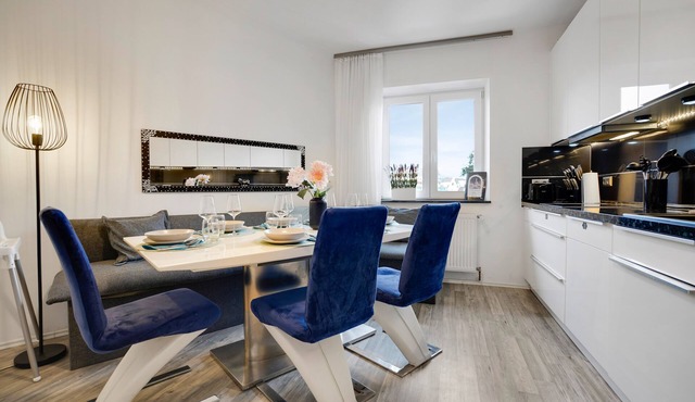Augsburg: Central | 2 parking | 4 rooms + kitchen | washing machine | Nintendo