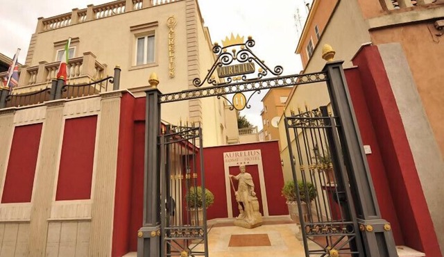 Aurelius Art Gallery Hotel