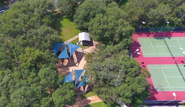 Austin Abode w/ Deck & Grill - 15 Mi to Dtwn!