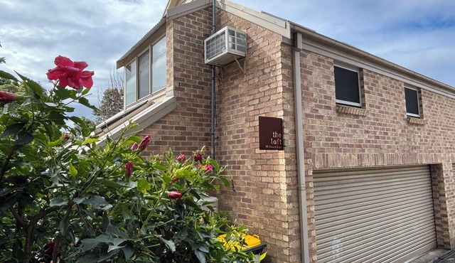 Austinmer Beach Studio Apartment with Parking