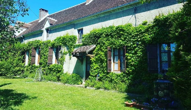 Authentic house of the Perche in full nature