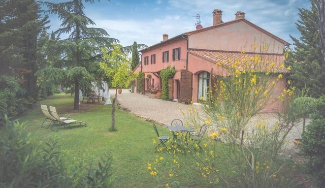 Authentic 1800's Villa with Amiata Mountain View
