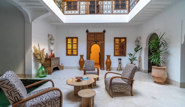 Authentic 5-bedroom Riad with swimming pool in the heart of Marrakech's Medina