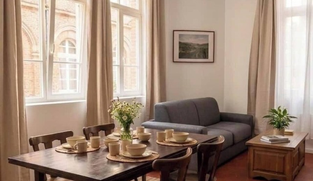 Authentic apartment - Historic Orbec