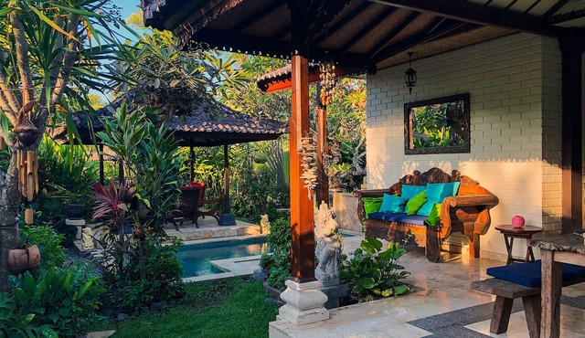 Authentic Bali - Paradise next to Beach & Volcano